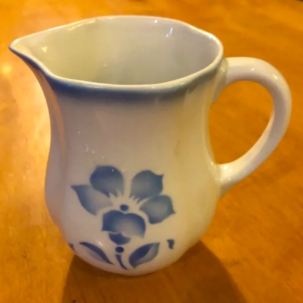 ARABIA Finland Small Pitcher 5” Creamer White W/ Single Blue Flower VTG EXC